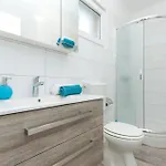 Donna Villa Pridraga